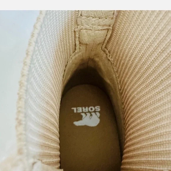 Sorel Caribou Cozy Chelsea Sherpa Cream Ankle Boots with Rugged Sole - Picture 8 of 8